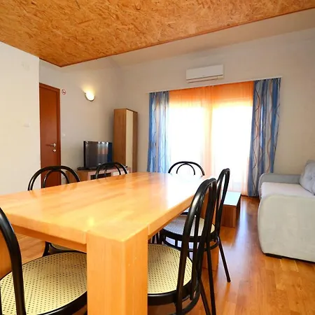 아파트 A7 - Apt With 2 Balconies 5 Min Walking To Beach 포드스트라나